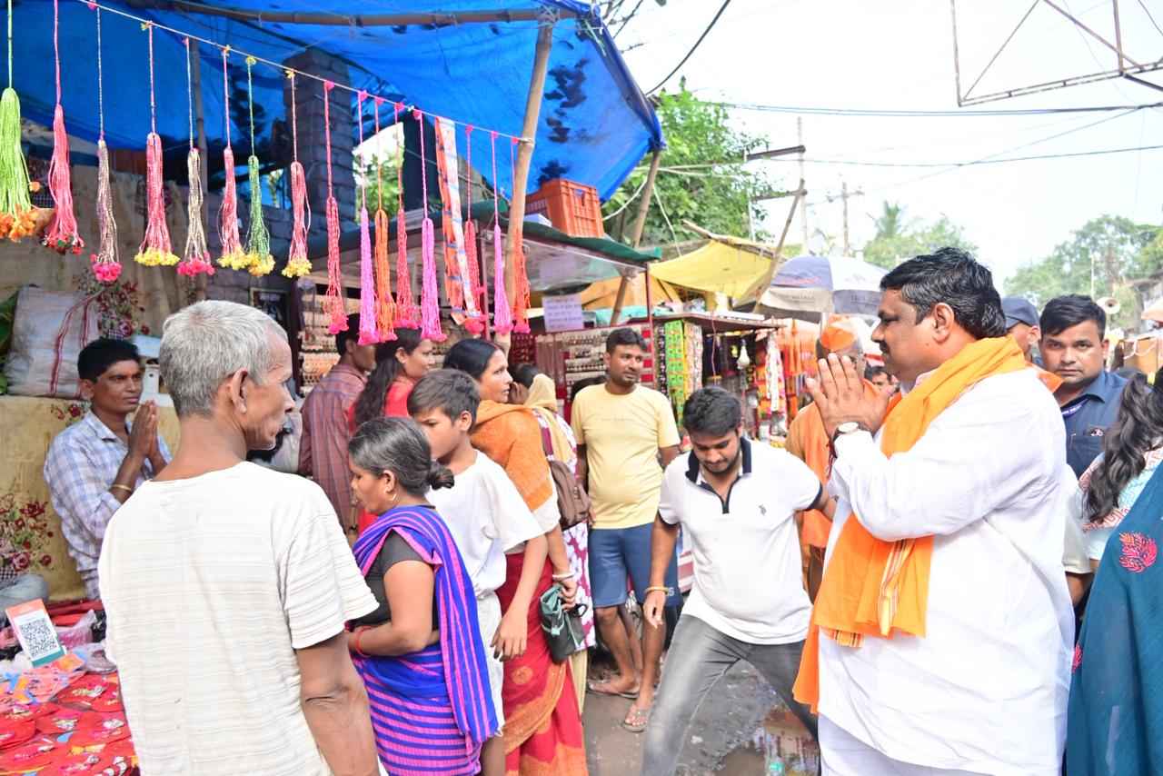 ¿ôÚU â×Ûæ·¤ÚU »ýæ×è‡æô´ Ùð ÂèÅUæ, ÎçÜÌ ·¤è ãé§ü ×õÌ, ÎêâÚUð çÎÙ ç×Üè Üæàæ